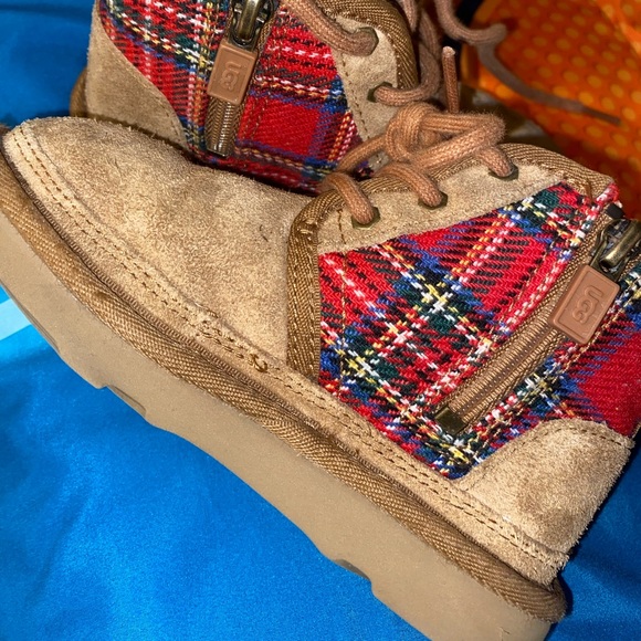 Unisex UGG size 10C - Picture 6 of 8